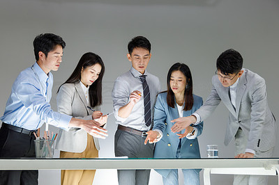 亞洲成年人商務(wù)